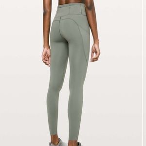 Lululemon Fast & Free Full Length Tight Non-Reflective 28"
Grey Sage size 2 EUC